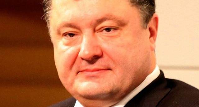 Ukraine : Porochenko élu président et félicité par François Hollande
