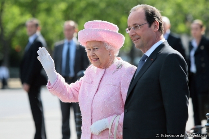 François Hollande reçoit la Reine Elisabeth