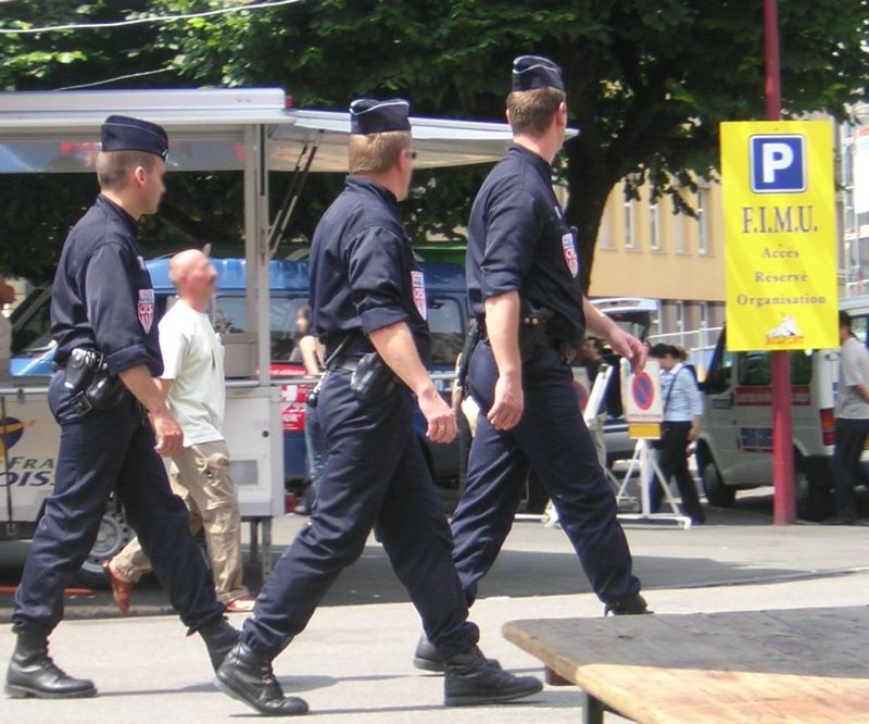 Des policiers blessés rue du Taur à Toulouse