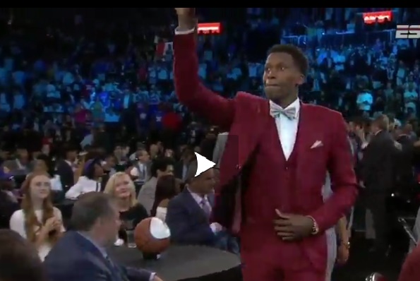 Frank Ntilikina devient le Français le mieux drafté en NBA