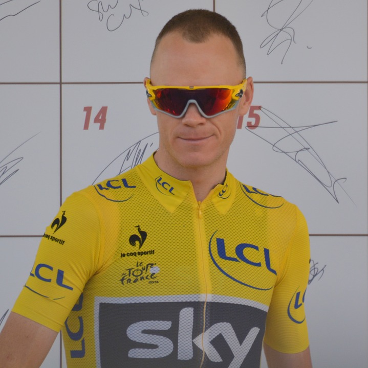 à Rodez, Froome a repris le maillot jaune à Aru