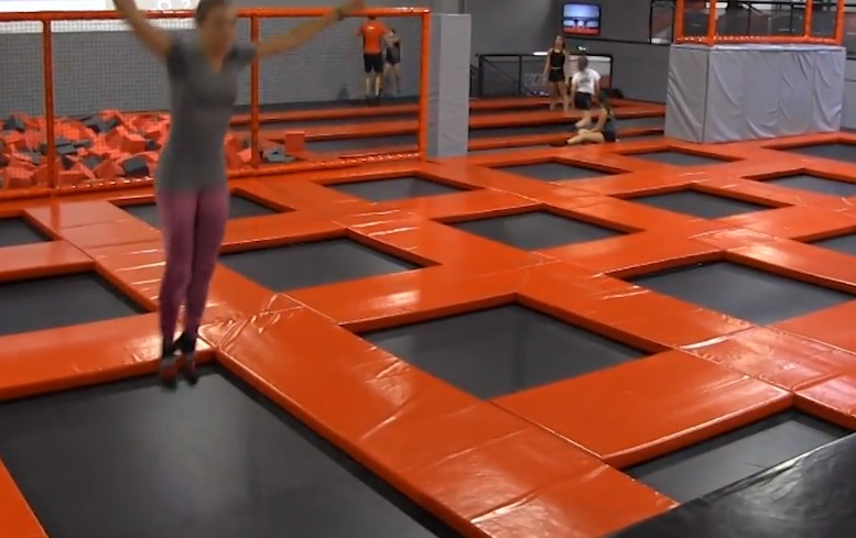 Un nouveau parc à trampoline a ouvert à Toulouse