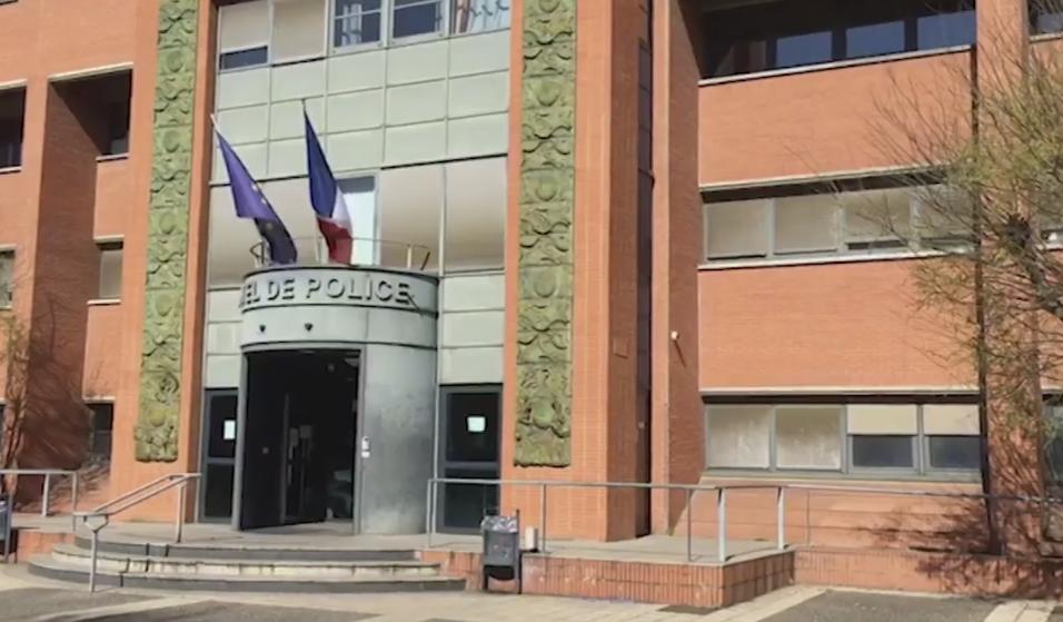 Un Gilet Jaunes met le feu à une cellule du commissariat de Toulouse