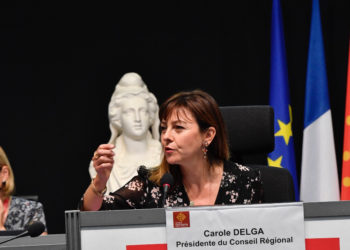 Carole Delga annonce la création d'un revenu écologique jeunes en Occitanie