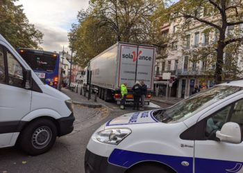 Tarbes une femme décède écrasée par un camion