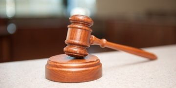 Sextape - l'avocat de Karim Benzema demande sa relaxe