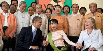 Birmanie : 4 ans de prison pour Aung San Suu Kyi