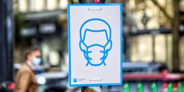 Covid-19 : plus de 47.500 décès signalés la semaine dernière dans le monde (OMS)