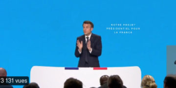 Présidentielles - Macron présente un programme à droite toute