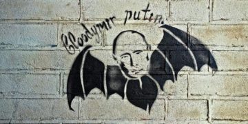 Déluge de feu dans le Donbass : "l'armée russe veut tout détruire", selon Zelensky