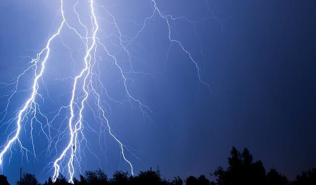 Alerte aux orages à Toulouse, la Haute Garonne placée en alerte jaune