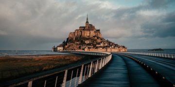 VIDÉO. Le Mont-Saint-Michel fête ses 10 ans sans voitures