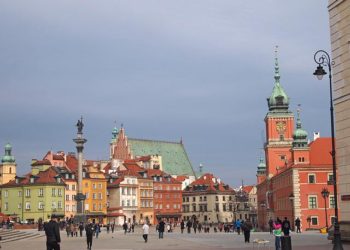 Guerre en Ukraine : l’ambassadeur russe en Pologne aspergé d’une substance rouge