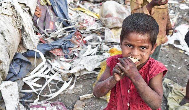 Comment La flambée des prix et la faim menacent des dizaines de pays