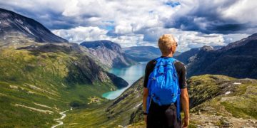 Partir en vacances avec un sac à dos quand on est étudiant