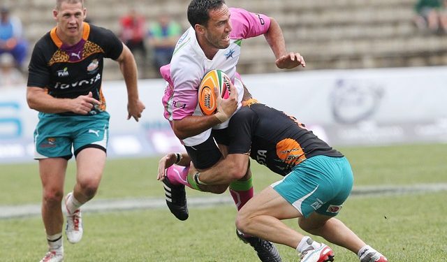 Top14 - bonne opération de Castres, le Racing d'une courte tête face à La Rochelle, exploit de Perpignan