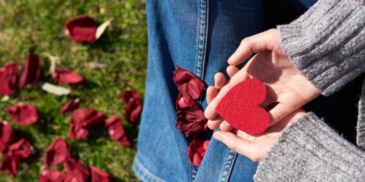Estampes amoureuses et viste coeur à coeur : une soirée Saint Valentin spéciale à Toulouse