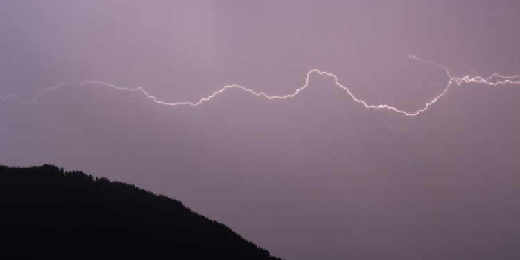 Toulouse et la Haute Garonne placés en alerte météo vigilance orange, orages vents