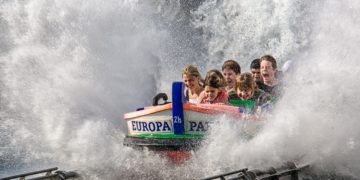 Le parc d'attraction Europa Park évacué après un incendie en Allemagne