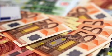 Irlande : un bug touche les distributeurs de billets et les clients se précipitent pour en profiter