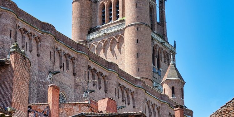 Incendie dans le centre historique d'Albi, 12 personnes ont été relogées