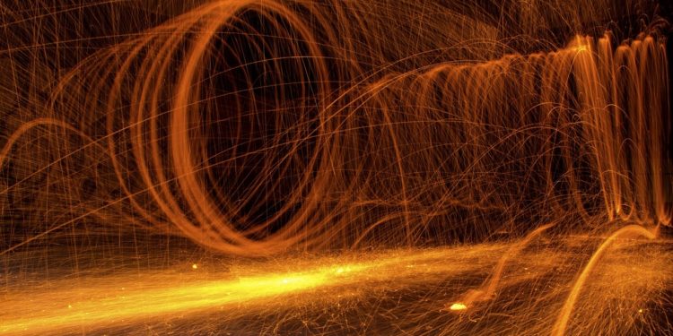 Ils sauvent un homme dans une maison en flammes