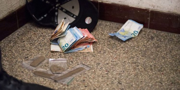 Albi - porteur de cannabis, cocaïne et 2000 euros en liquide il nie participer à un trafic de drogue