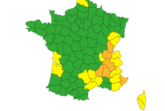 Tempête Bernard, Météo France place 6 départements en alerte vigilance orange