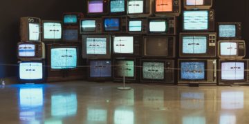 "Friends" : Matthew Perry, l'acteur qui jouait Chandler Bing, est décédé à 54 ans