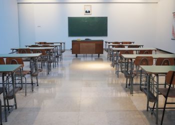 Comment va se dérouler l'hommage à Dominique Bernard dans les écoles toulousaines