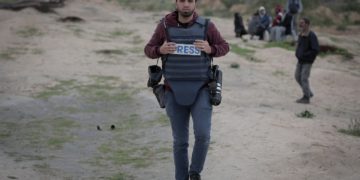 Israël-Hamas : la trêve à Gaza débute, première libération d'otages attendue