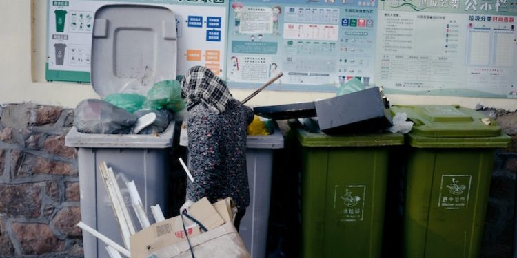 Ils proposent de changer vos poubelles : attention aux tentatives d'escroquerie