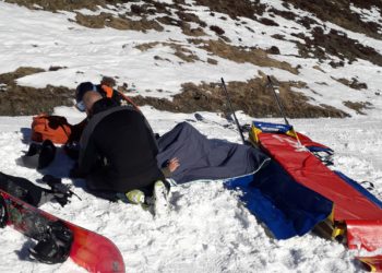Deux gendarmes secourent un skieur blessé à Peyragudes