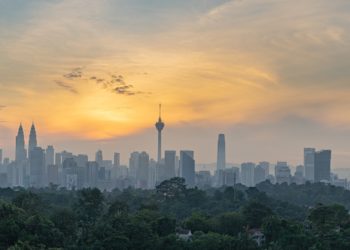 Malaisie: 10 morts dans une collision entre deux hélicoptères militaires