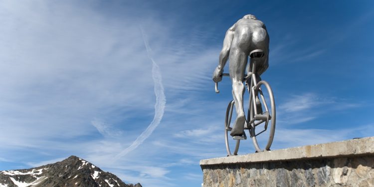 Soleil, nuages, températures, découvrez la météo sur l'étape du Tour de France Pau Saint Lary pla d'Adet via le Tourmalet