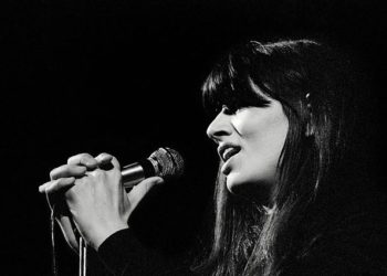 Surnommée "la grande prêtresse de la chanson française", Catherine Ribeiro est morte