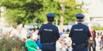 Allemagne : une attaque au couteau fait trois morts et des blessés, le suspect en fuite