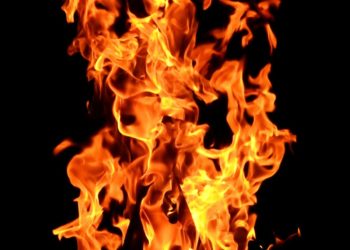 Impressionnant incendie dans un immeuble : un blessé grave