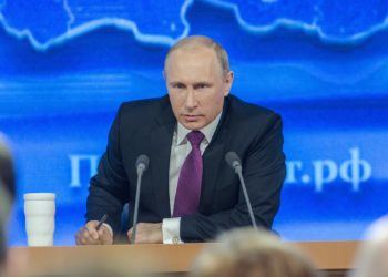 Vladimir Poutine brandit la menace nucléaire