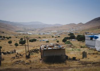 Au Liban des dizaine de milliers de réfugiés fuient les combats entre Israël et Hezbollah