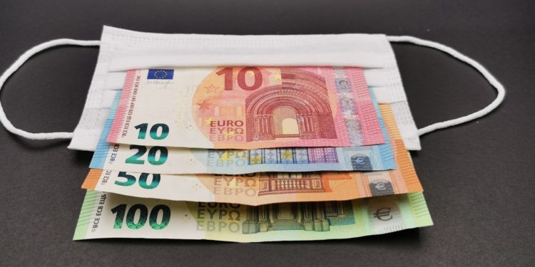 Flat tax, impôt sur le revenu, IFI: ces impôts que le gouvernement pourrait augmenter !