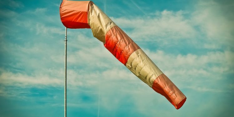 Dépression Kirk : 25 départements placés en vigilance orange mercredi, annonce Météo France