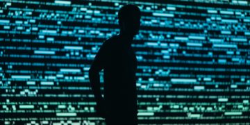 Un policier du contre espionnage DGSI jugé pour avoir vendu des fichiers