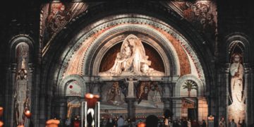 Les reliques de St Thomas d'Aquin et de Ste Bernadette à Lourdes pour le pèlerinage du Rosaire 2024