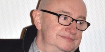 Par la suite, après plusieurs jeux d'acteur remarqués dans le registre dramatique (notamment Monsieur Hire (1989) et Les Témoins (2008)), il reçoit en 2012 le César du meilleur acteur dans un second rôle pour L'Exercice de l'État. Parallèlement, il écrit et réalise un diptyque porté par une distribution chorale : Embrassez qui vous voudrez (nommé au César du meilleur scénario original ou adaptation 2003) et Voyez comme on danse (2018). Durant sa carrière, il a été nommé quatre fois au César du meilleur acteur, deux fois pour des drames et deux fois pour des comédies dramatiques.