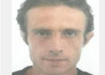 La police lance un avis de recherche après disparition inquiétante d'un homme de 42 ans