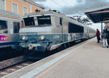 SNCF - Pourquoi les billets de train pour Noël sont-ils plus chers ?