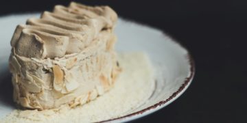 Biologiste Inès de Grenoble en lice dans « Le Meilleur Pâtissier » sur M6