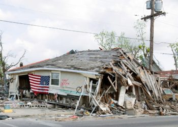 États-Unis : au moins 130 morts, l'ouragan Hélène dans le débat Trump Biden