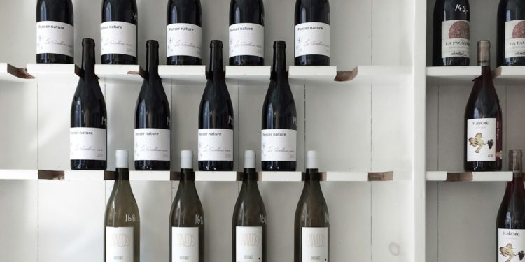 Des étudiants partagent leur passion pour le vin